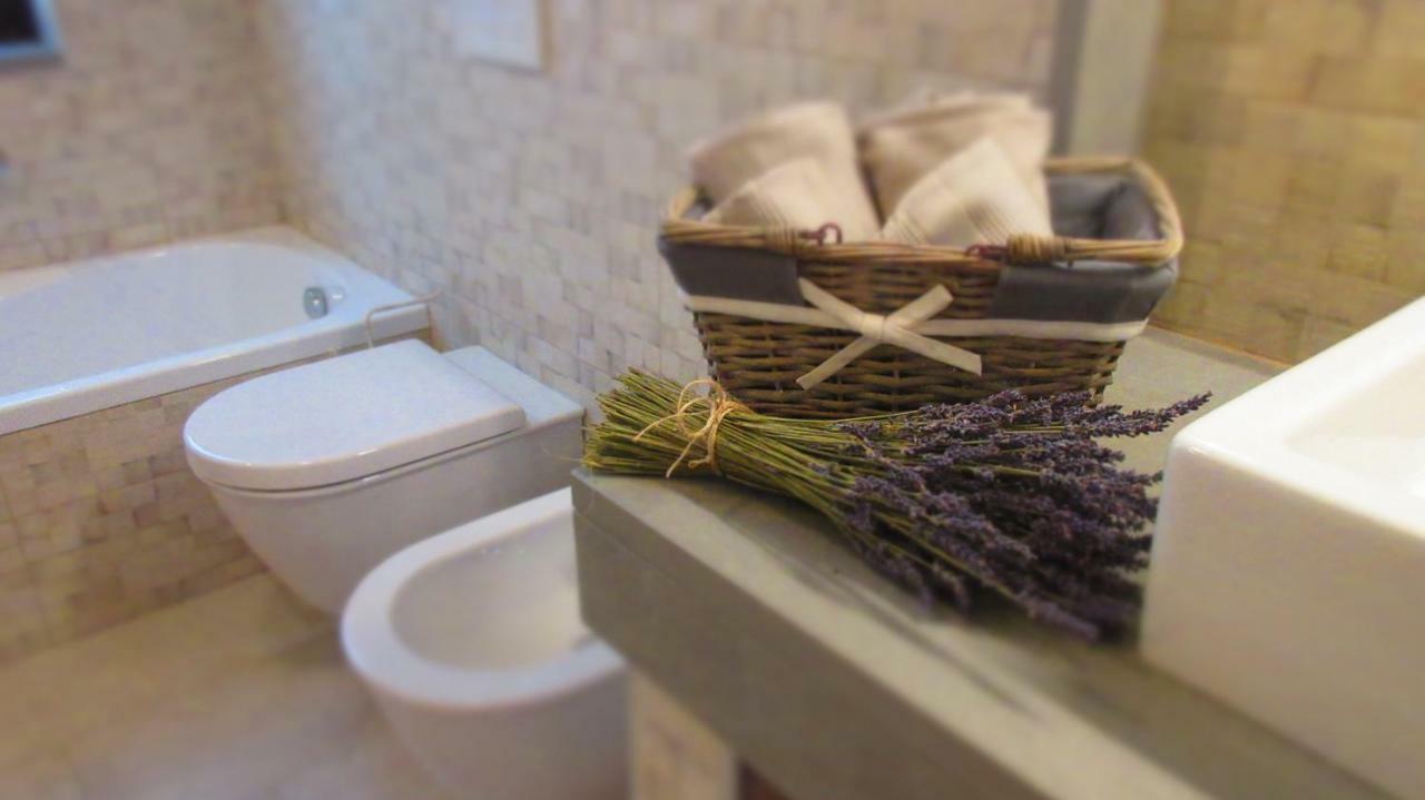 Willa Le Bricolle Viggiù Zewnętrze zdjęcie